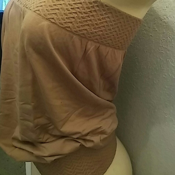 Sale $7 items 3/$15 Sleeveless Tube Top - Picture 3 of 5